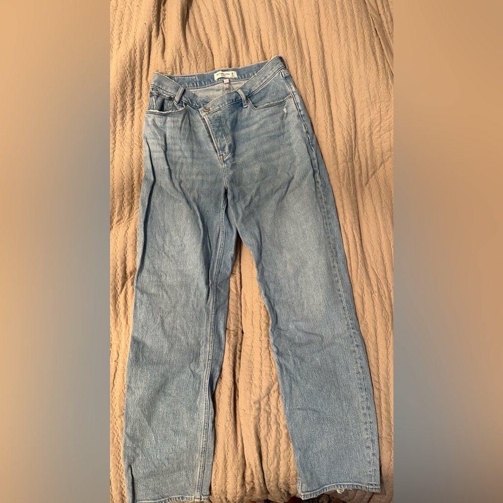 Abercrombie & Fitch Cross Waist Dad Jeans